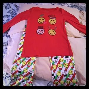 2 piece girls Christmas emoji pajamas